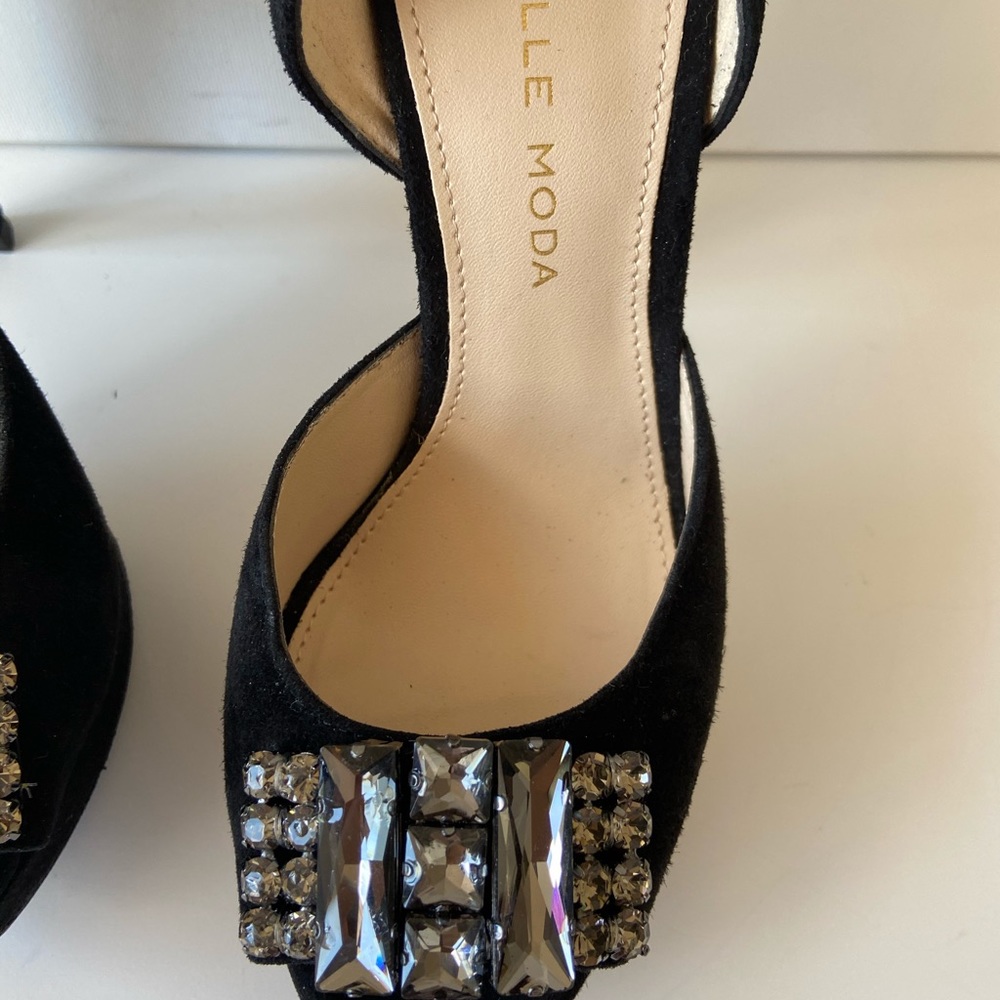 Pelle Moda Heels - Picture 4 of 4